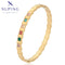 Eleganter goldfarbener Armreif mit mehrfarbigen Zirkonia #T00110902-602mm
